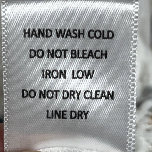 Sweet‎ Rain Womens M White Lined Butterfly Print Smocked Waist Sheer Sleeves Top - Picture 10 of 13